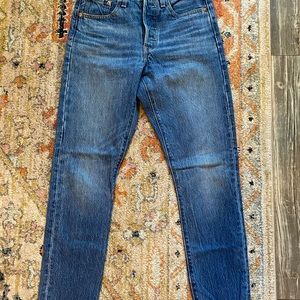 Levi’s 501 Skinny in Chill Pill Wash